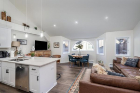 Newly Remodeled 2nd floor Lulu City Condo Telluride